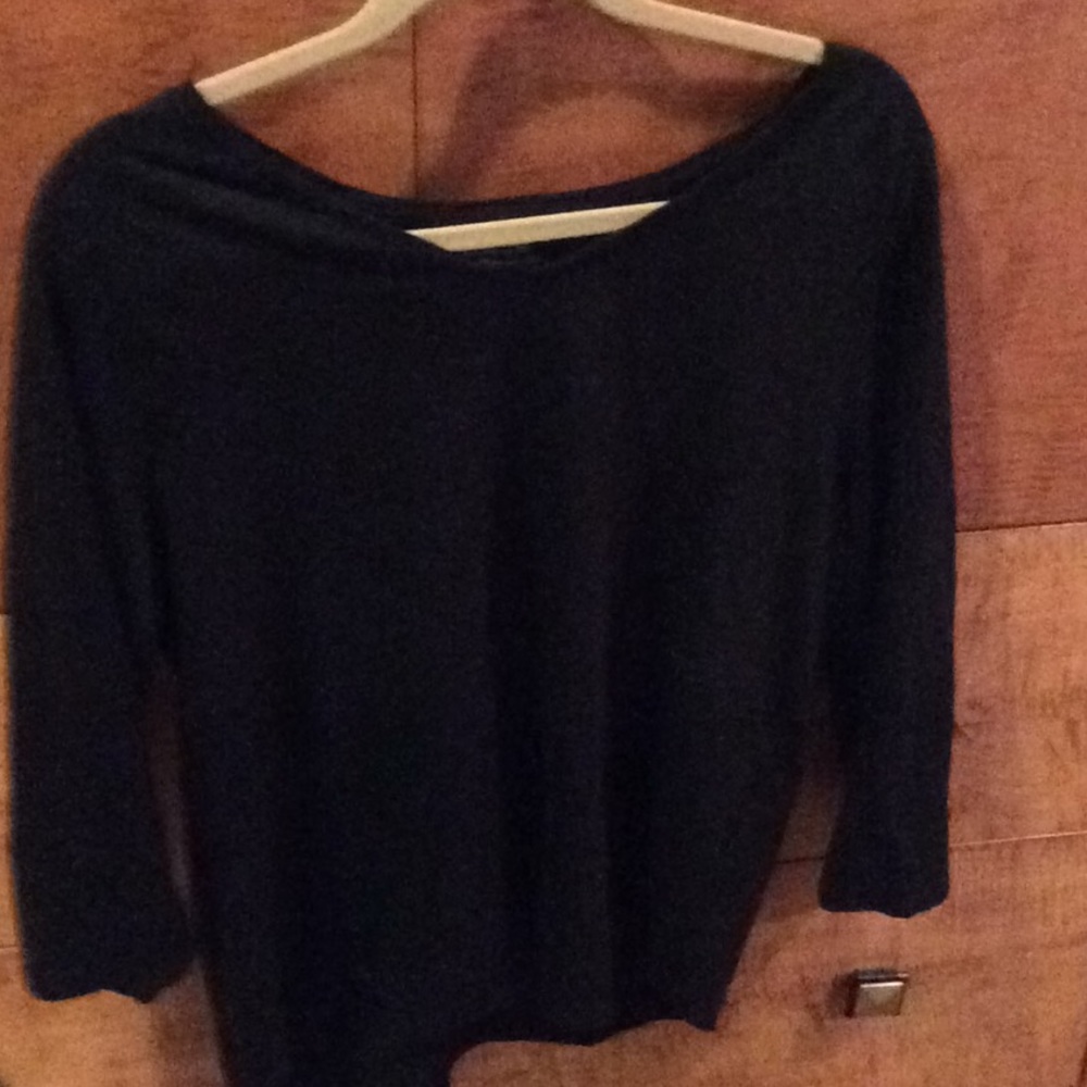 Black t shirt